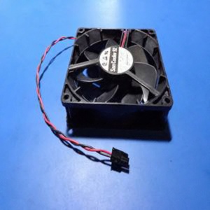 VENTILADOR 12 VDC 92 x 92 x 25 58.6 CFM CON ARNÉS VENTILADOR 12 VDC 92 x 92 x 25 58.6 CFM CON ARNÉS